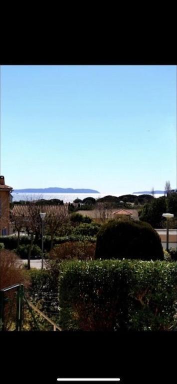 Au Petit Bonheur Vue Mer, Parking, 400m Apartment *
